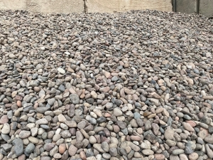1 1/2 in. Arizona River Rock